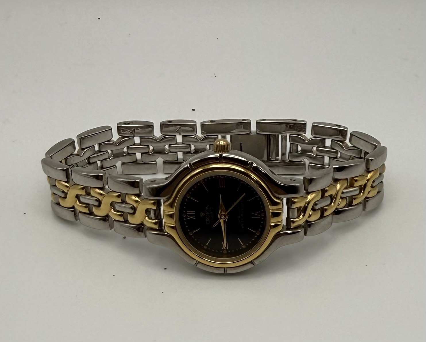 Womens Croton Quartz Vintage Two-Tone SS Bracelet Black Dial Quartz 27mm 30m