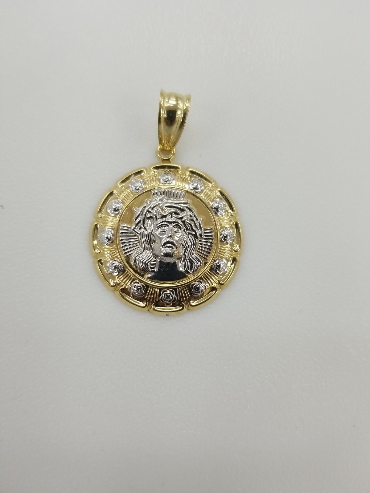 10KT Gold Jesus 2Tone pendant 5mm Bail 100% genuine Gold, Brand New 4.4 grm
