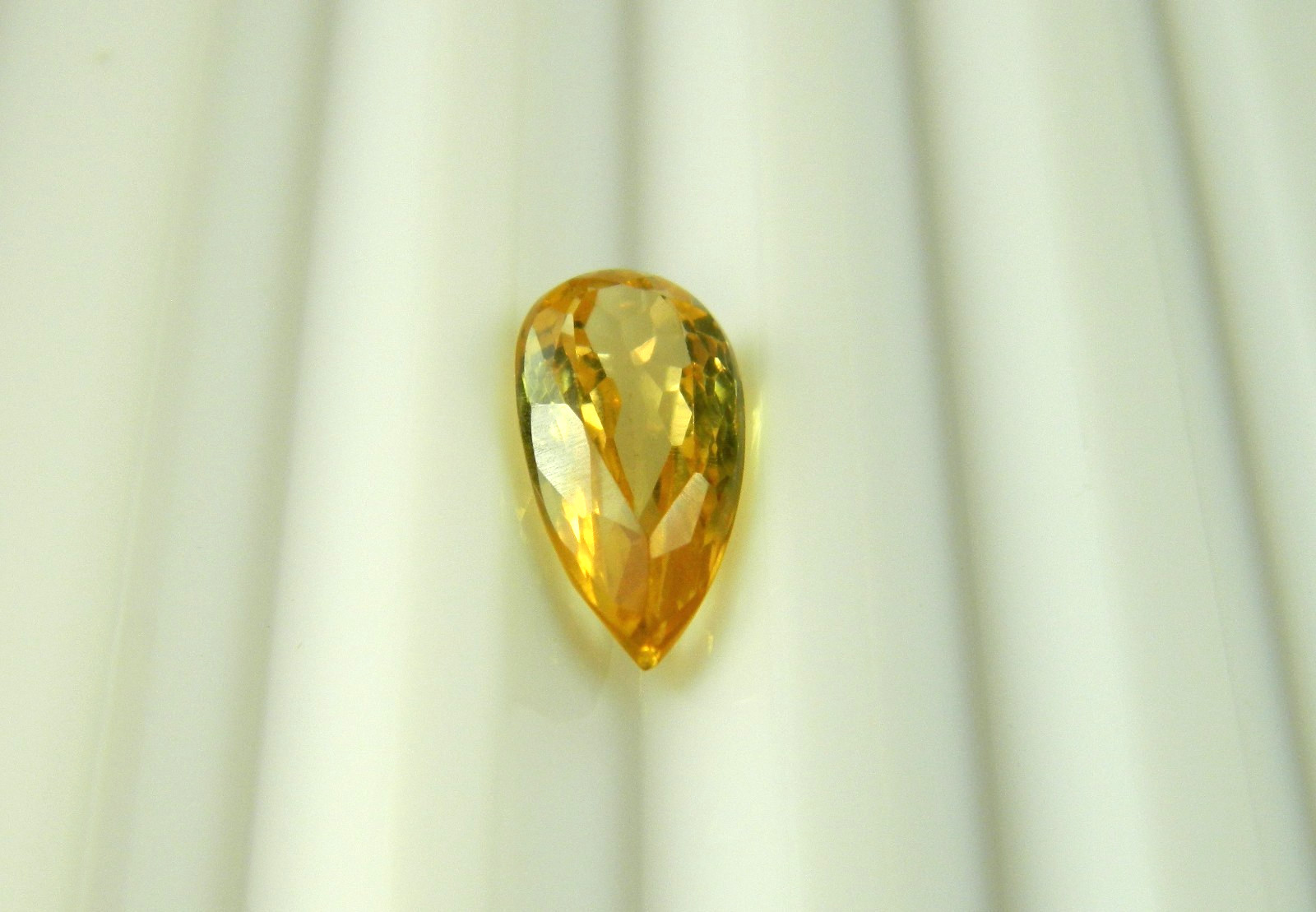 Imperial Topaz 2.57 Ct Clarity IF Pear Cut Natural Golden Brazil I084