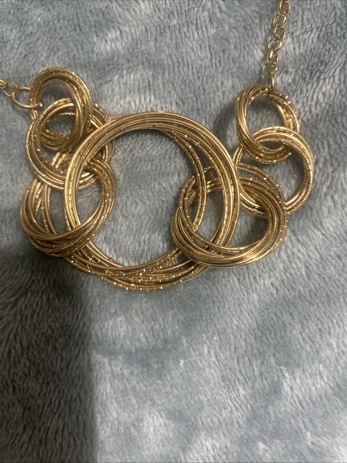 Gold Tone Intertwined Rings Statement Necklace All Occasion Fun Accent VTG