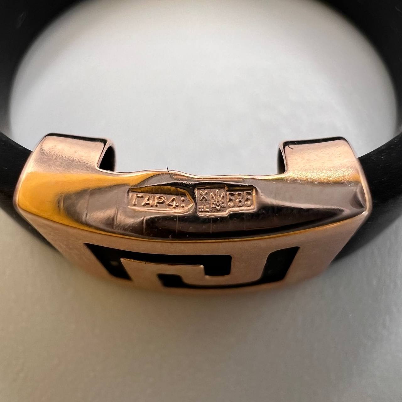 Vintage 14K Gold & Black Rubber Ring Size 6.5 Geometric Designer Style Ukraine