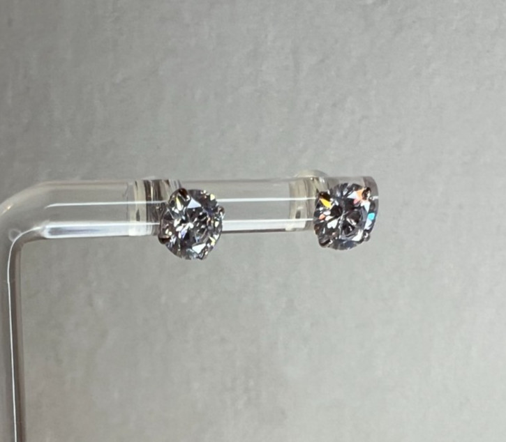 Bella Luce cubic zirconia 2.86ctw round 10K white gold stud earrings NEW