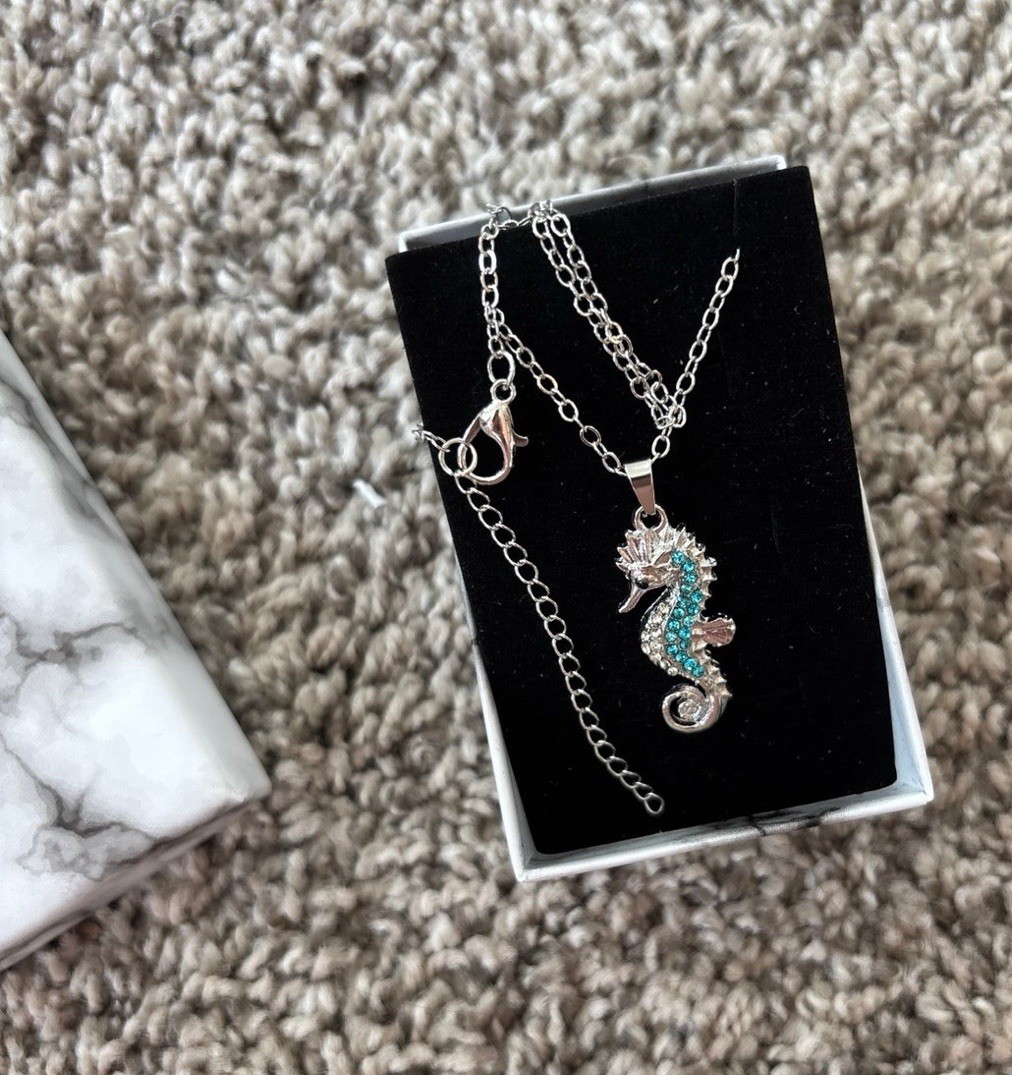 Beautiful Silvery & Teal Sea Horse Necklace With Lobster Clasp And Jewelry Box