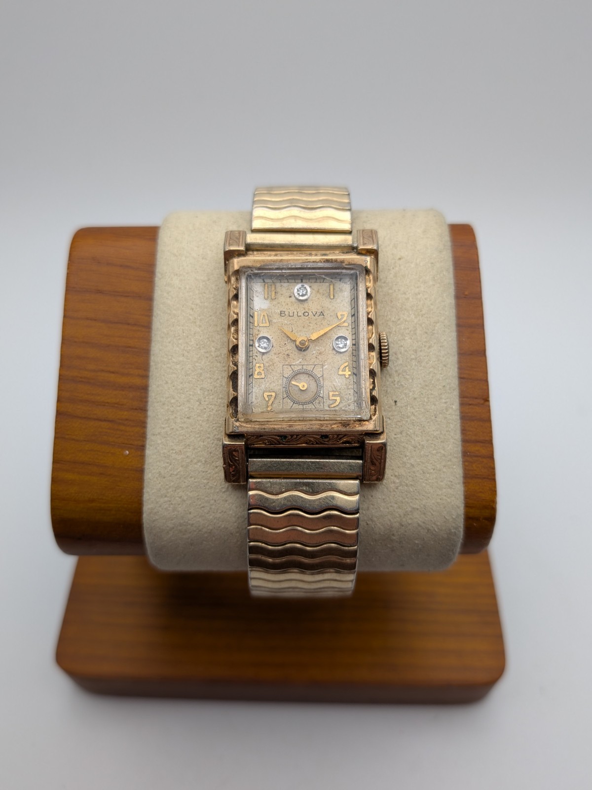 Vintage 1951 Bulova Tuxedo Diamond Dial Manual Wind 10k Gold Filled Watch.