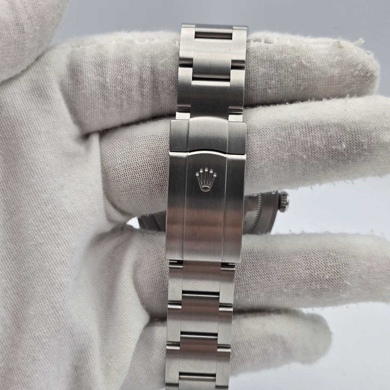 2024 PAPERS Rolex Oyster Perpetual 41mm Green Dial Steel 124300 BOX
