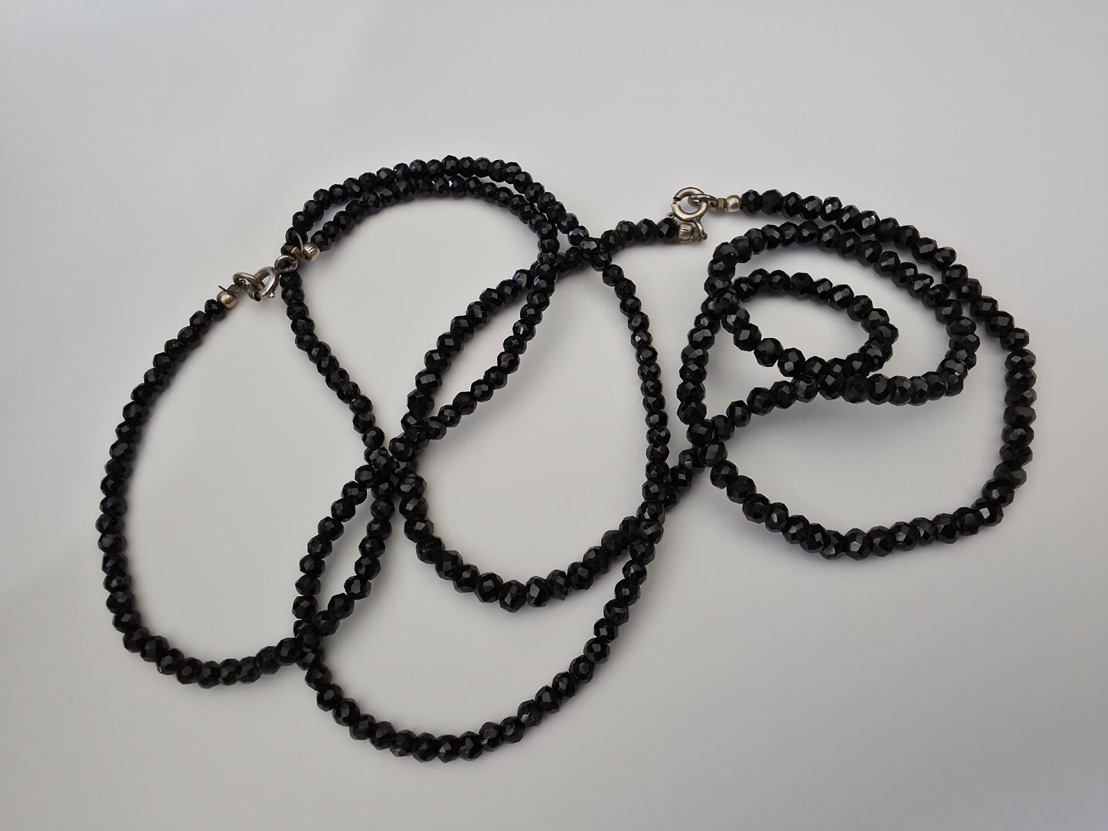 JTV – QTY 2: 38.00CTW MIN FACETED BEAD BLACK SPINEL NECKLACES (9″ CLOSED)