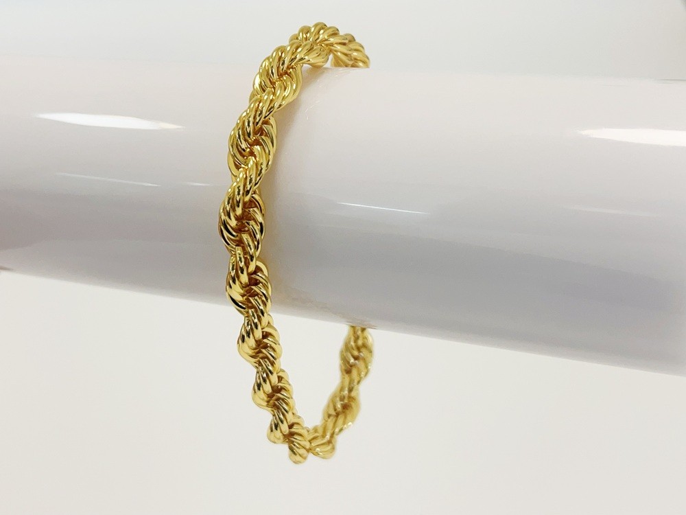18K Gold Bangle Bracelet, Size 8.5 Mm Width, 23 Cm Length
