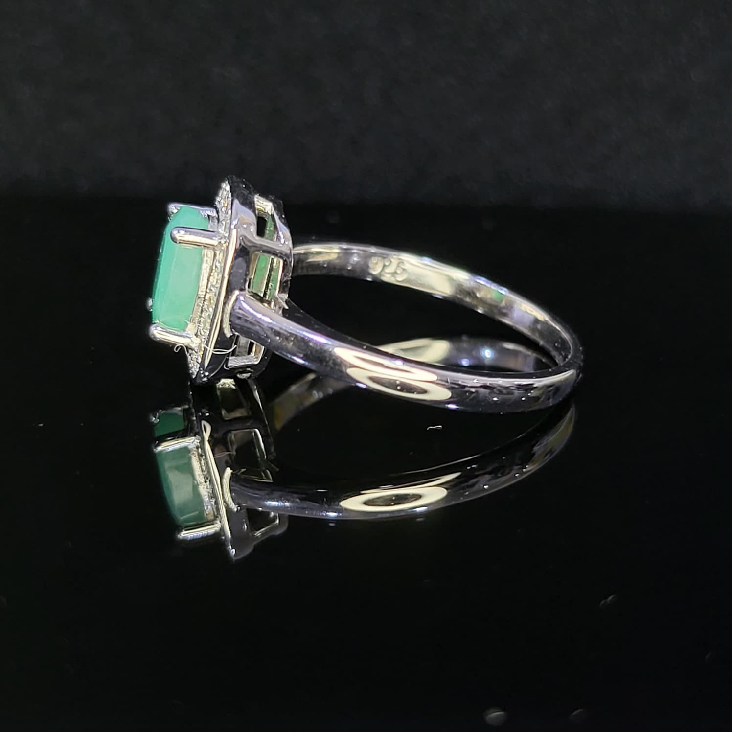 925 Sterling Silver Natural Emerald Ring Oval Top Rich Green Size 6