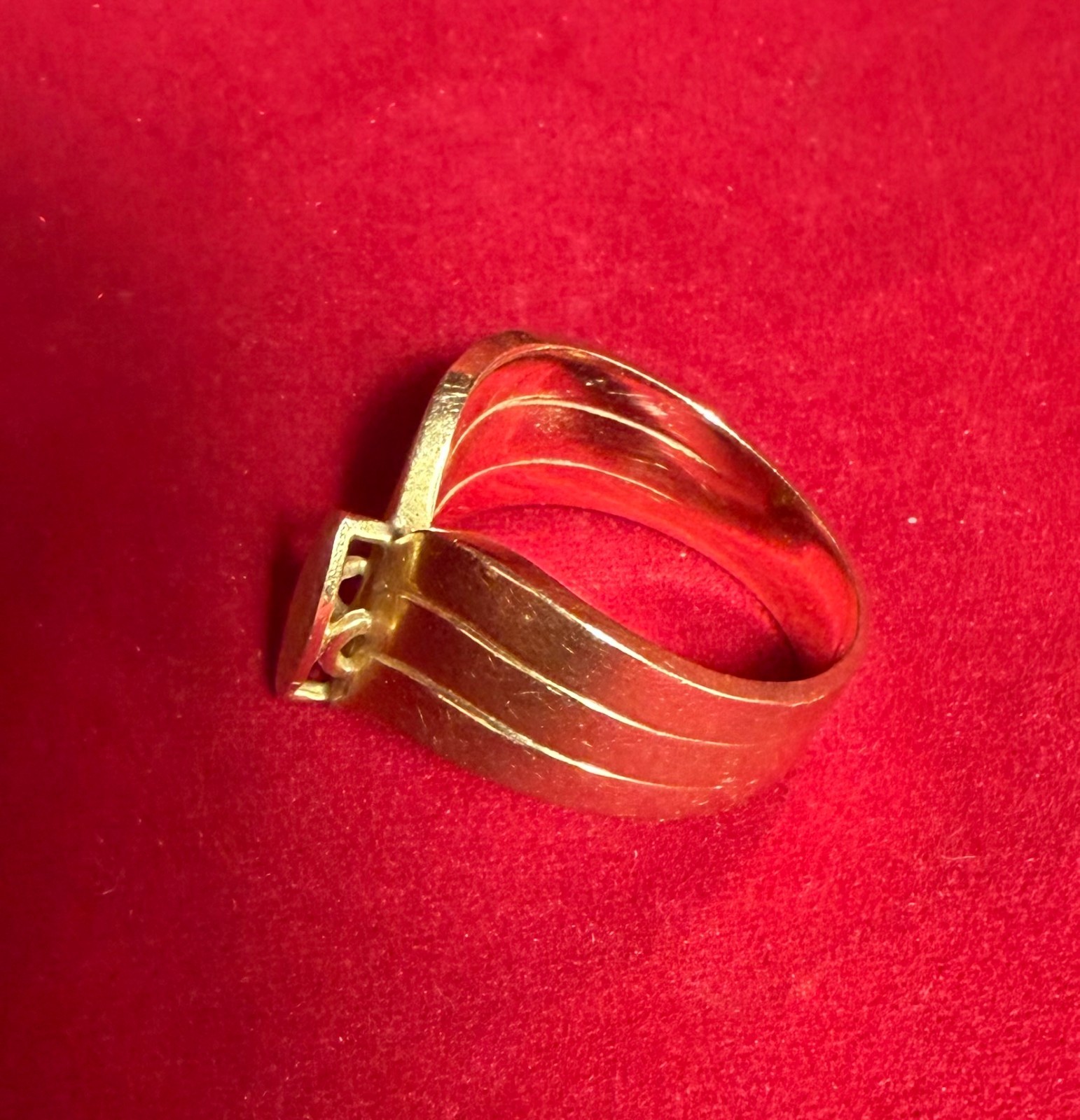 14K Gold 8.8 Grams Woman’s Ring W/Raised Mounting for Center Stone Custom Made