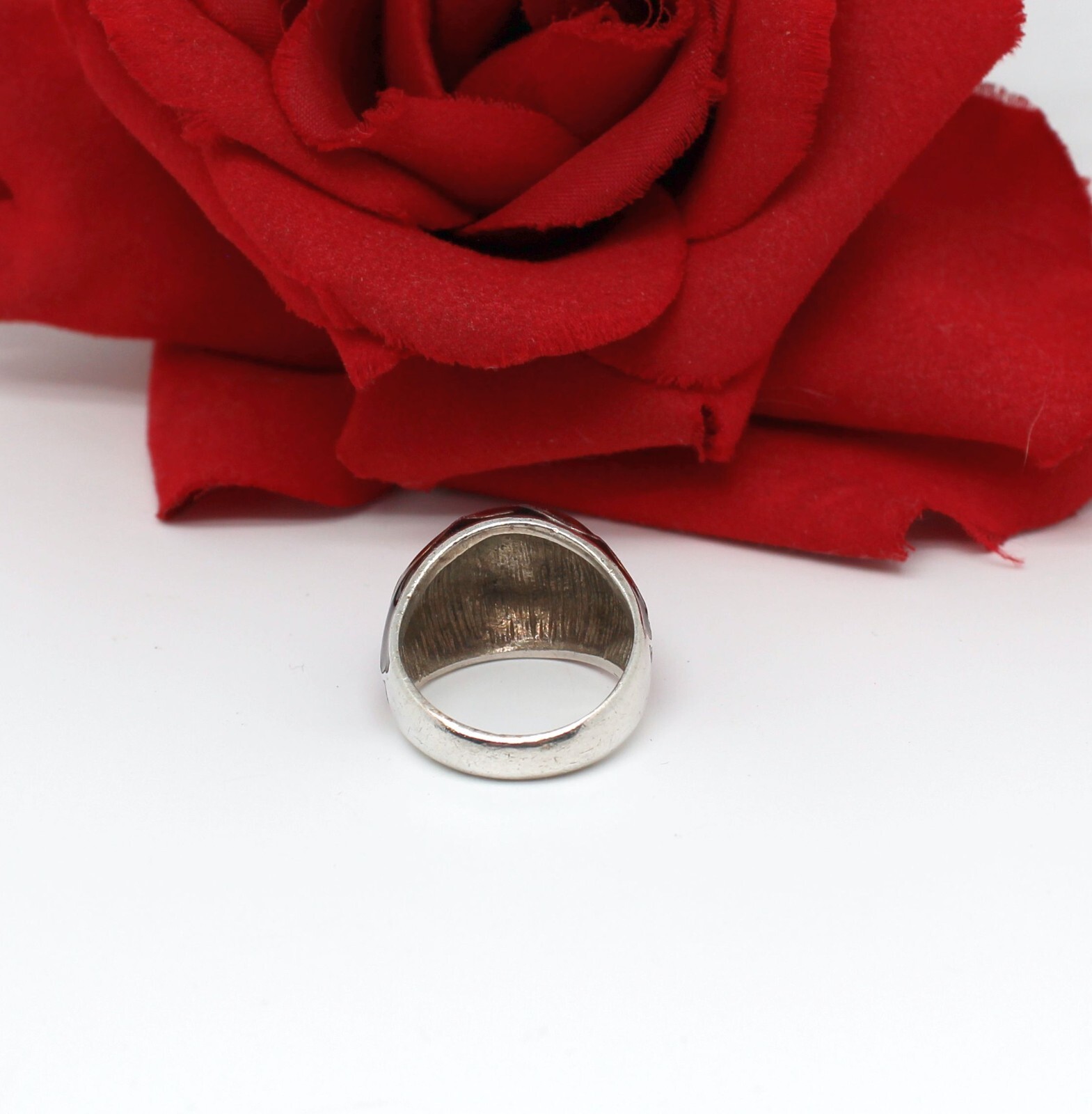 Sterling Silver Black & Burgundy Ring Size 8 8.82g CAT RESCUE