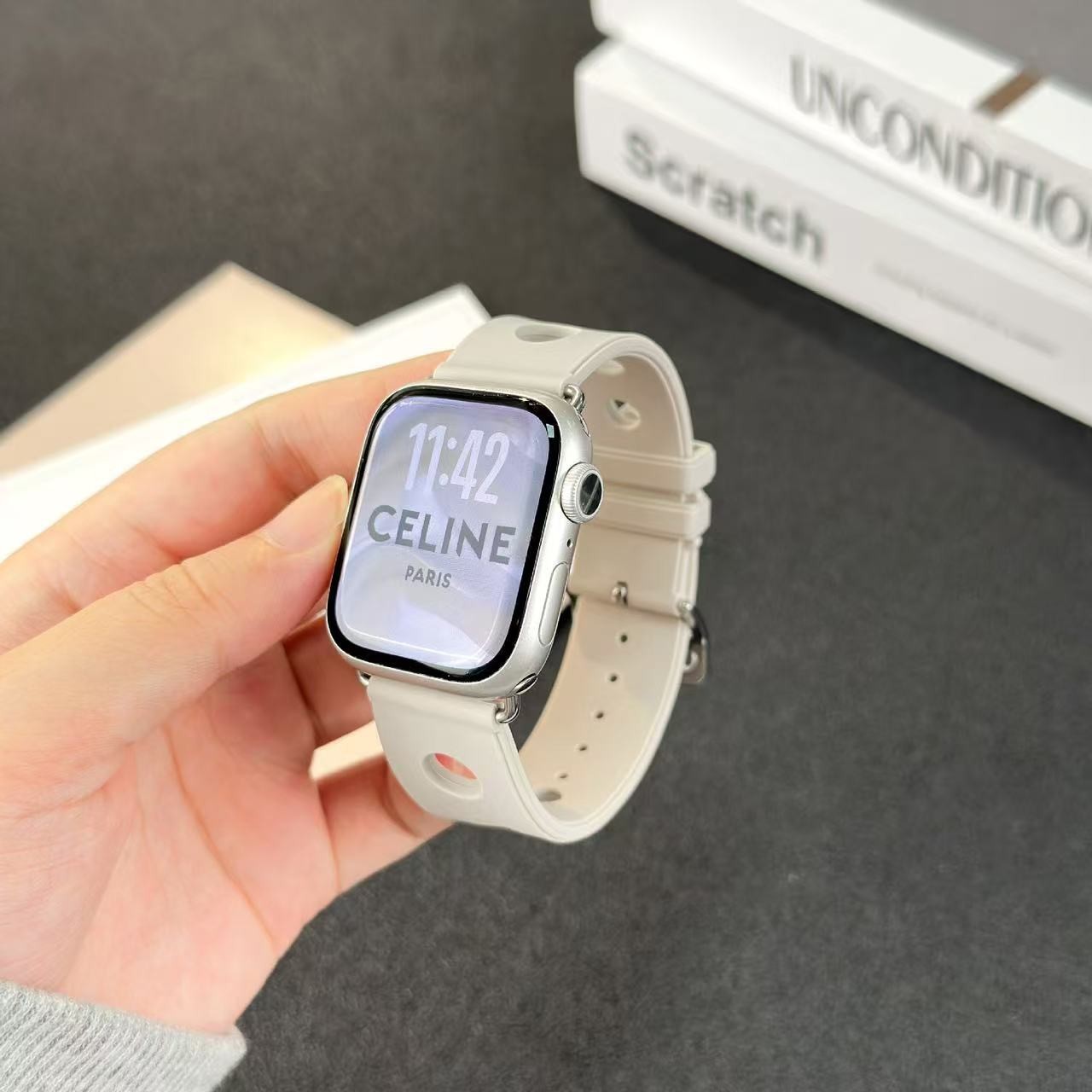 Suitable for Apple Watch – S1-11/Ultra/SE – Perforated Waterproof Silicone Strap