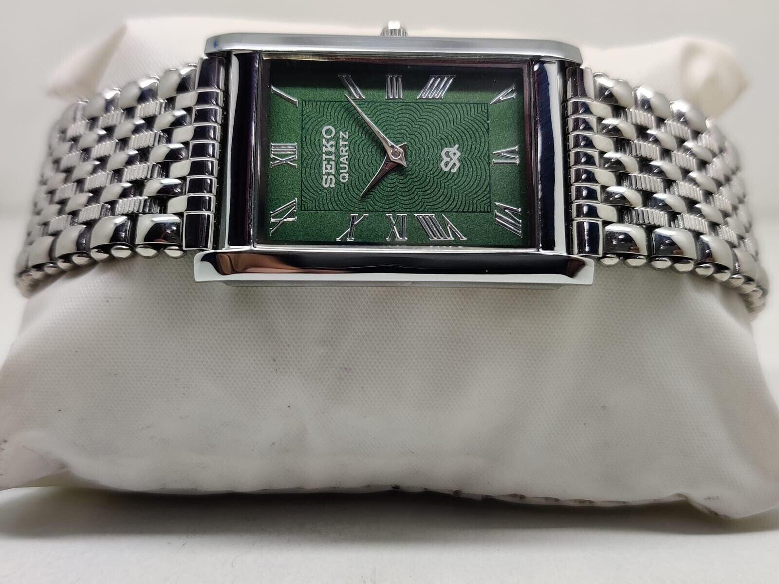 Vintage Seiko Slim Quartz Men’s Wrist Watch – Comes With New Battery, New Band