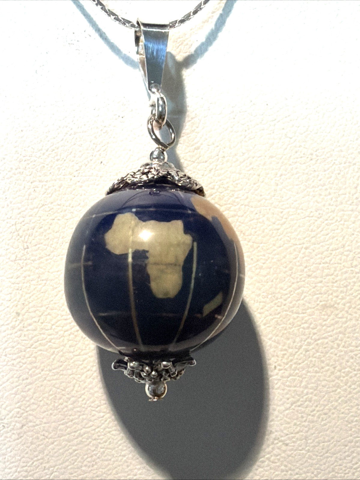 *NEW ITEM-LG. VTG. 20MM LAPIS GEMSTONE INTARSIA WORLD GLOBE NECKLACE .925 SILVER