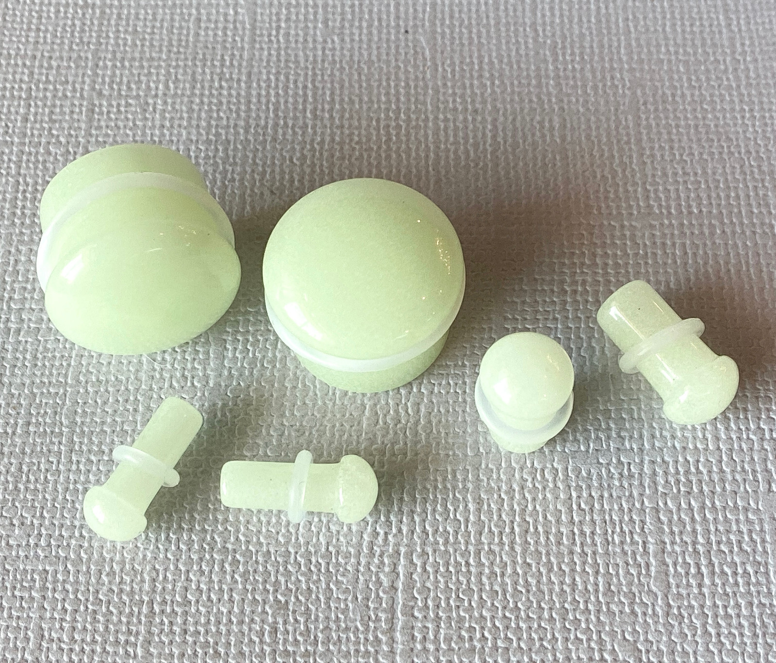PAIR Glow in the Dark Stone Tunnels Single Flare Plugs Earlets Gauges