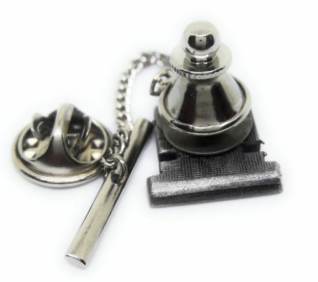 RETRO COMPUTER TIE TACK / LAPEL PIN/HAT PIN