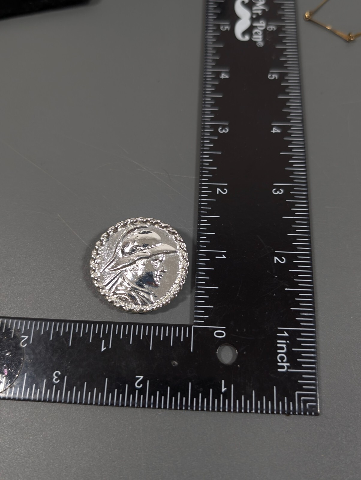 Vintage Silver Tone Woman with Hat Round Classic Retro Scarf Dress Clip
