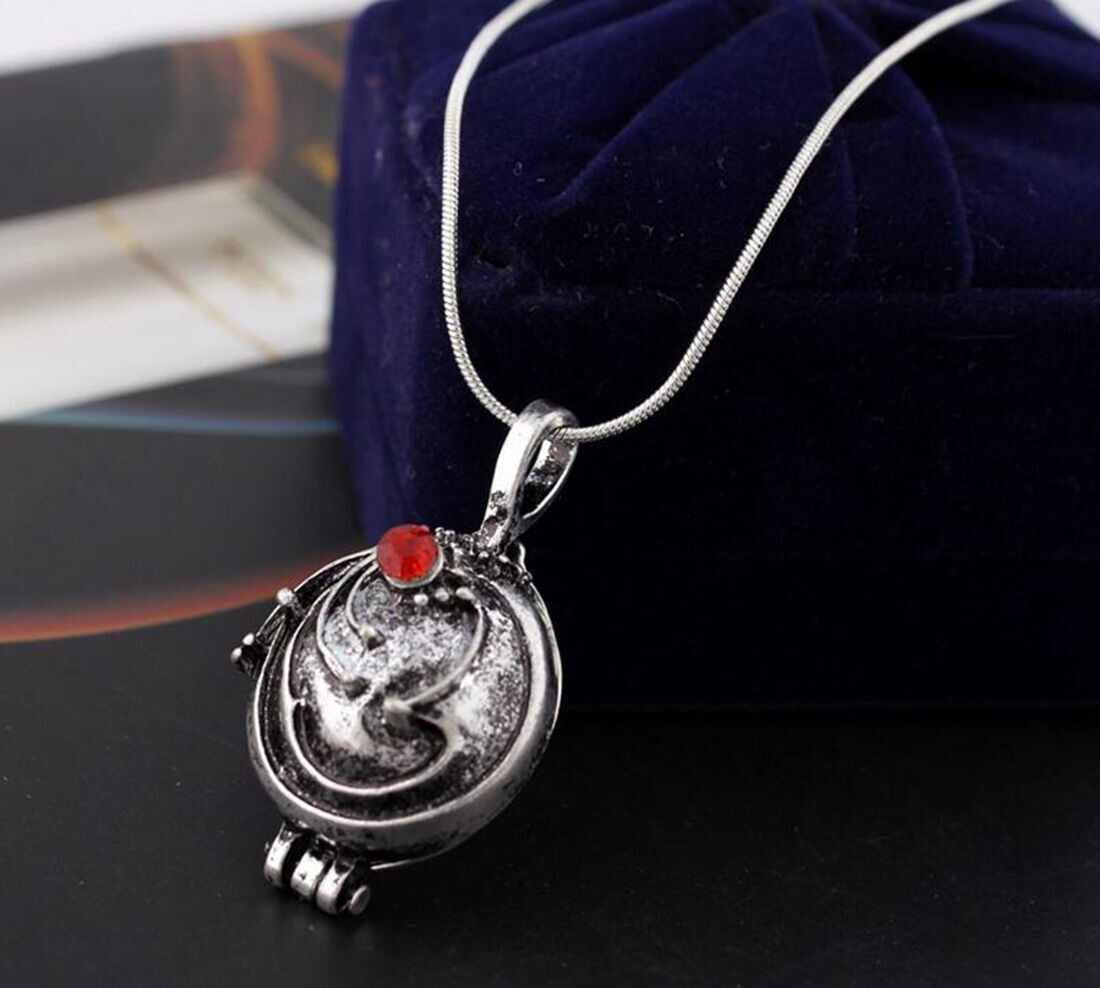 Elegant The Vampire Diaries Elena Gilbert 925 Sterling Silver Locket Necklace