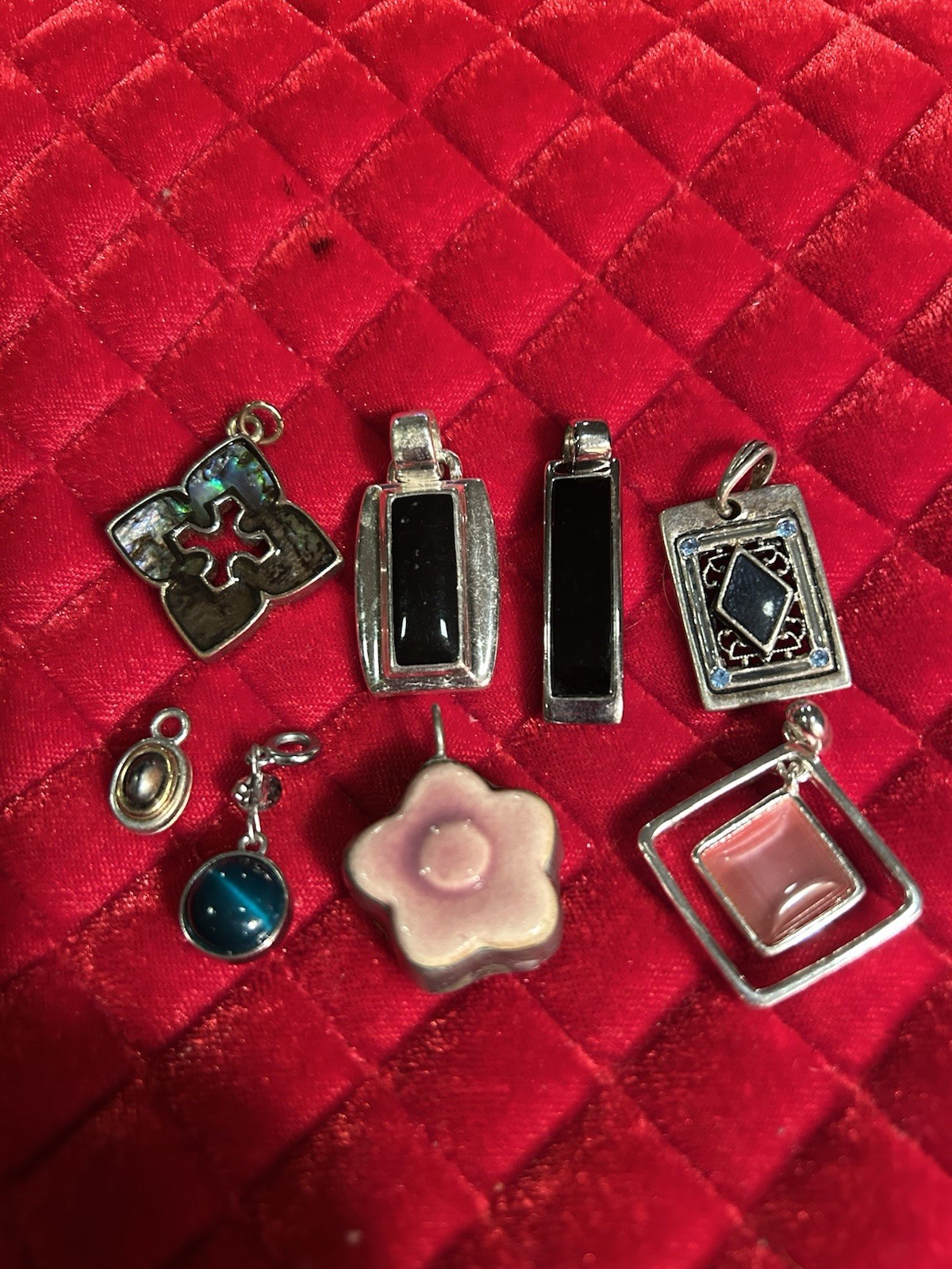 9 Pendants Black Pink Blue Grey Necklace Pendant