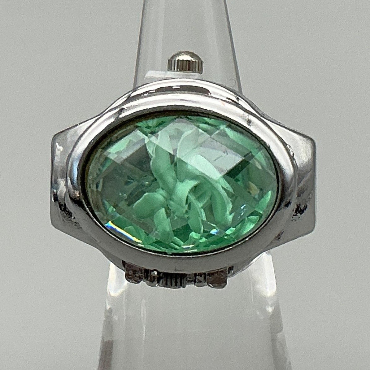 Bozhi Ring Watch Womens 20mm Hidden Dial Green Crystal Floral New Battery