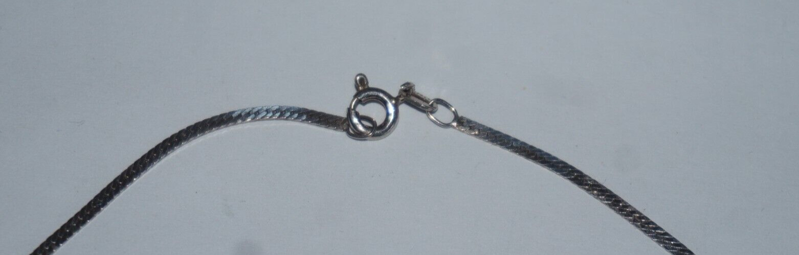 925 Sterling Silver Italy Flat 2mm Wide Herringbone Necklace 18″ 3 grams 431AR