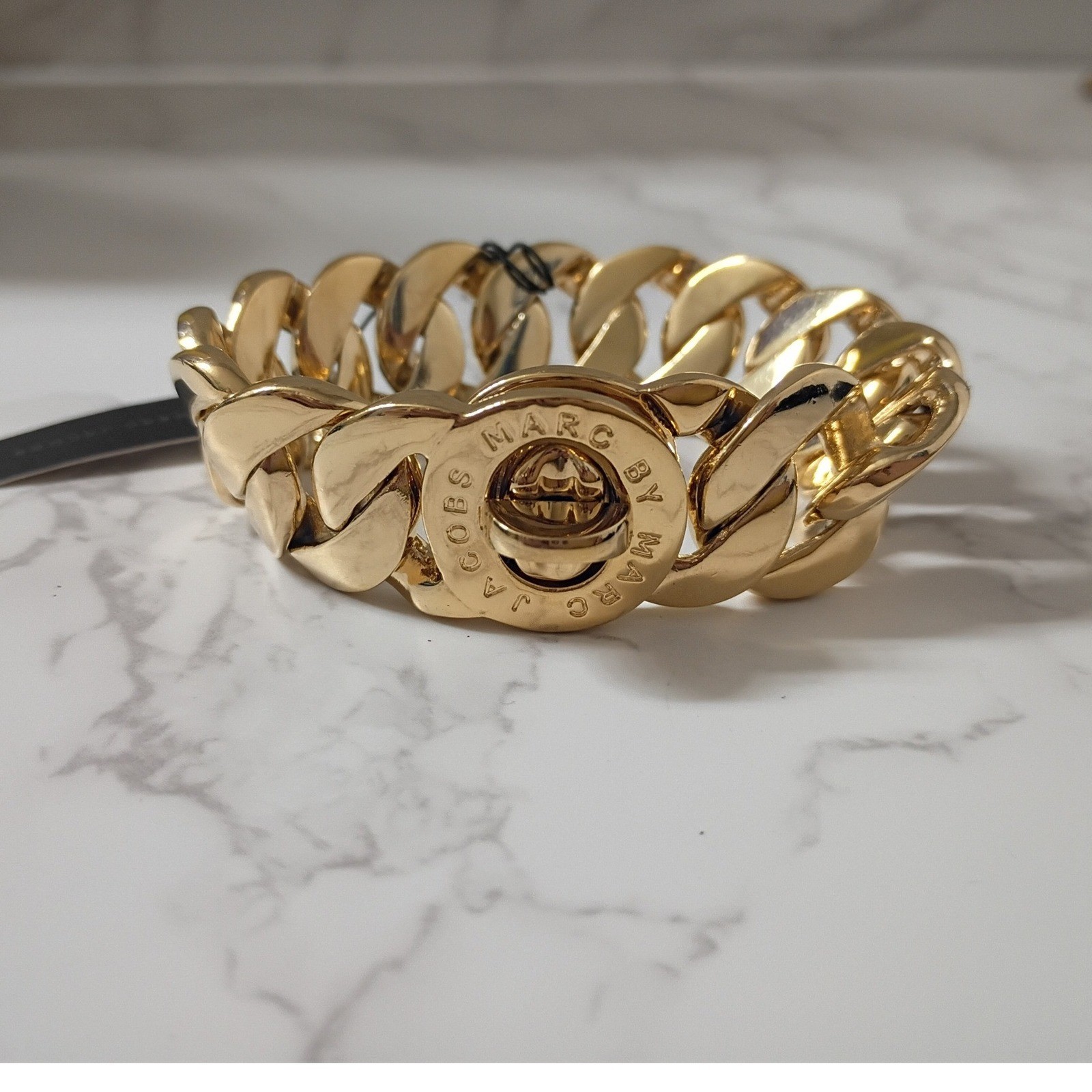MARC JACOBS Katie Chunky Gold Link Bracelet w/ Turn Lock Clasp & Dust Bag – NWT