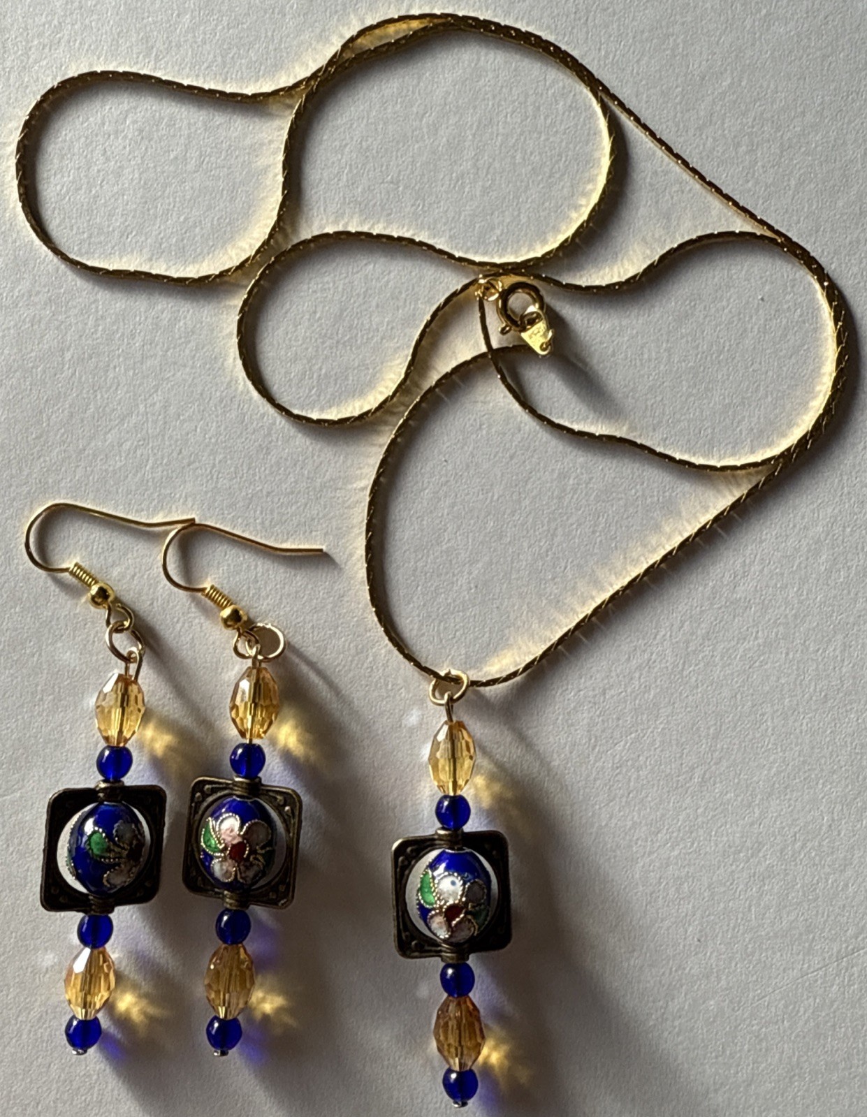 GOLD FLORAL SQUARE Handmade NECKLACE & EARRING SET(24”Chain)Wear Everyday•Beaded