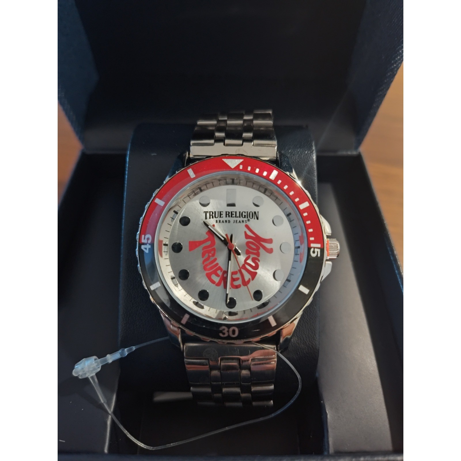 True Religion Mens Watch Silver Red Black Diver Style Stainless Steel New in Box