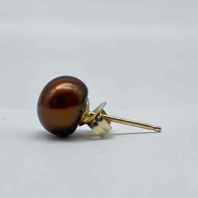 14K Yellow Gold Brown Freshwater Pearl Stud Earrings 6.9mm 1.0g