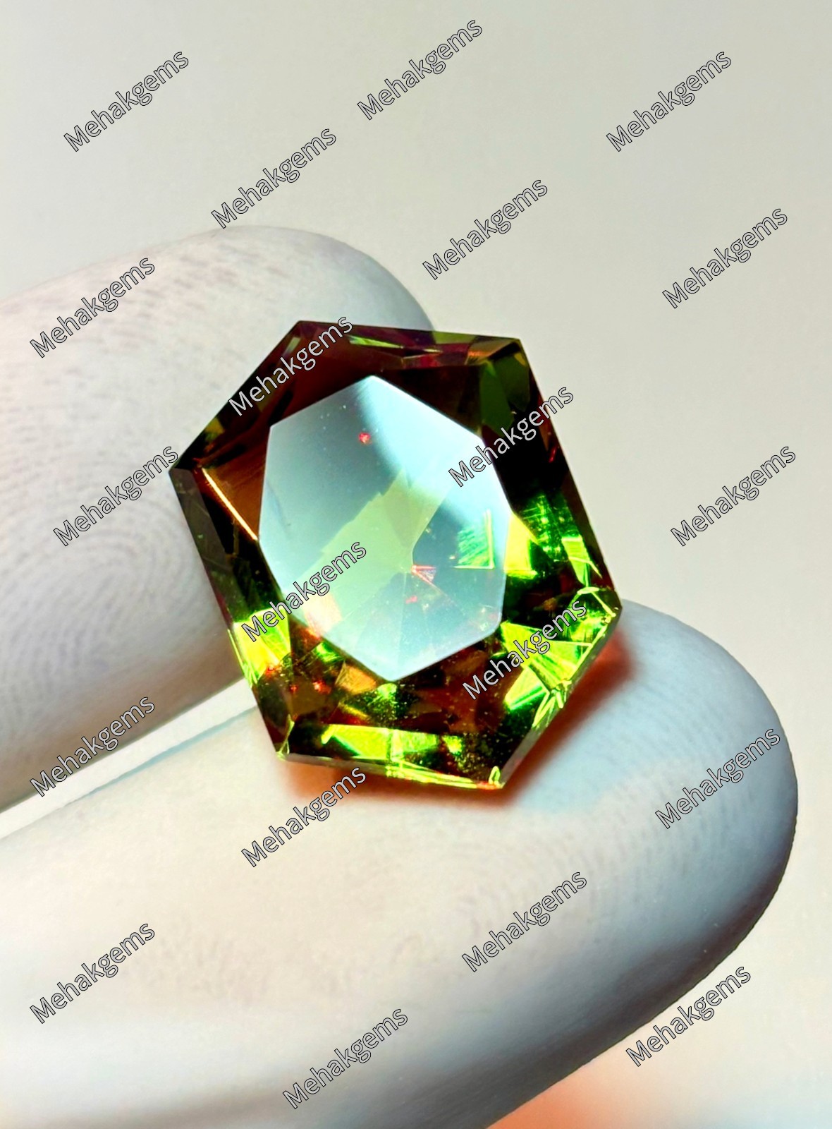 16 Ct Color Changing Zultanite Gemstone, Custom Fantasy Cut Hexagon Diaspore
