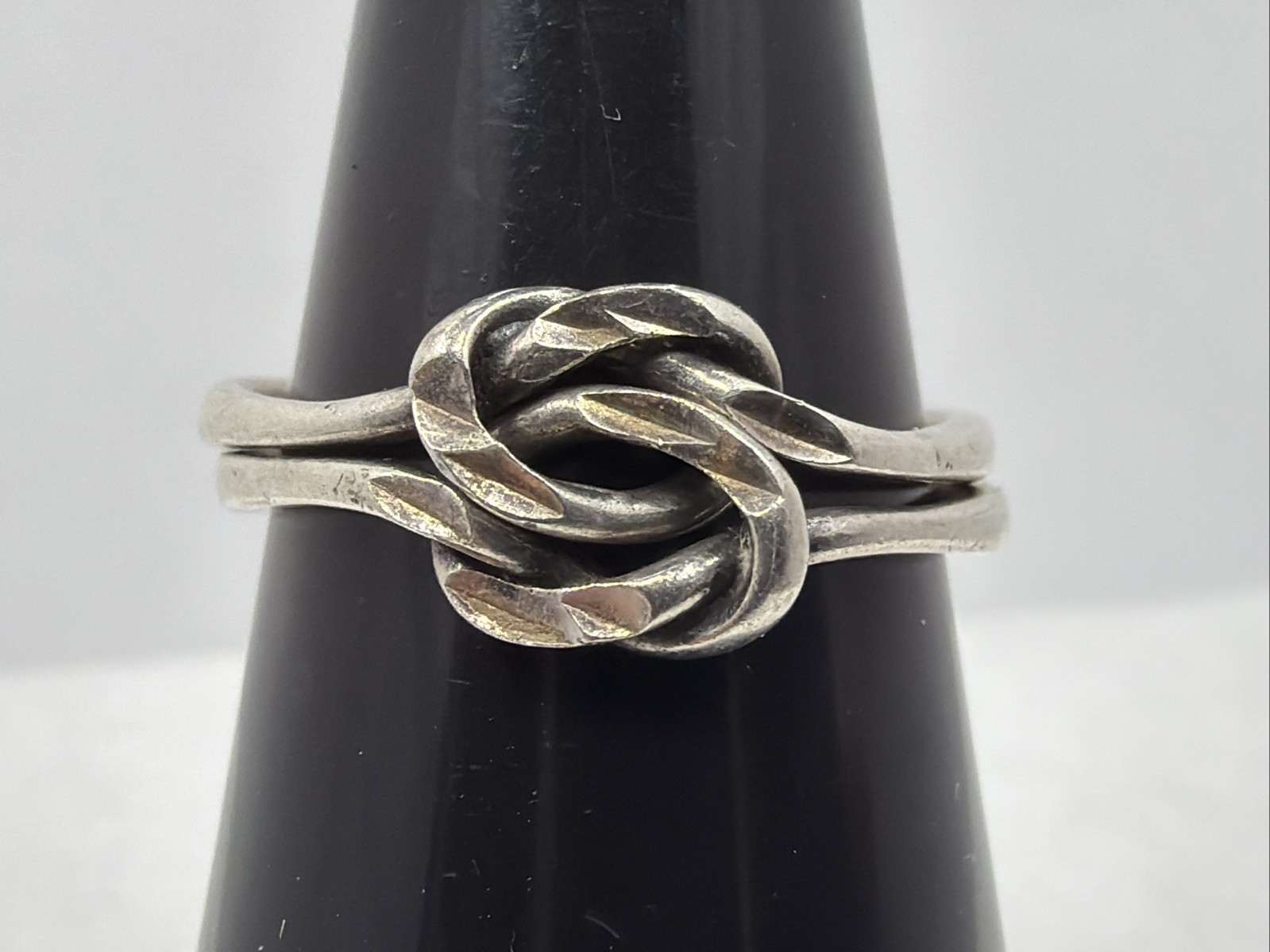 Vintage Wheeler Manufacturing Double Knot Ladies Ring 925 Sterling Silver Size 6