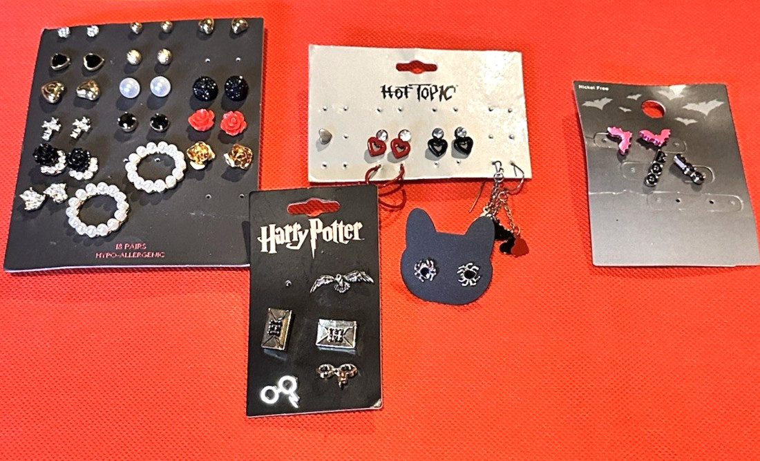 Earrings Lot 24 Pr + 2 Single Hot Topic Harry Potter Bats Cross Heart Spiders