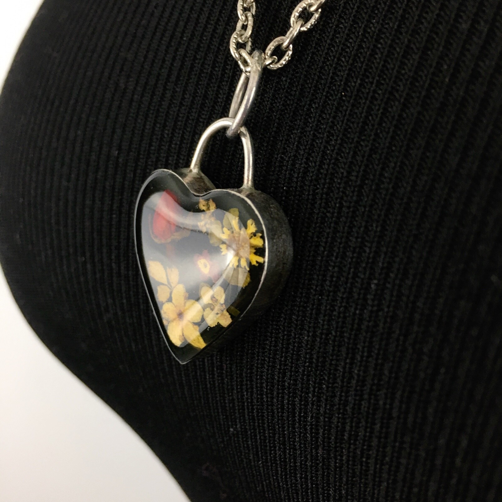 JULE dried flower necklace – sterling silver heart pendant on silver-tone chain