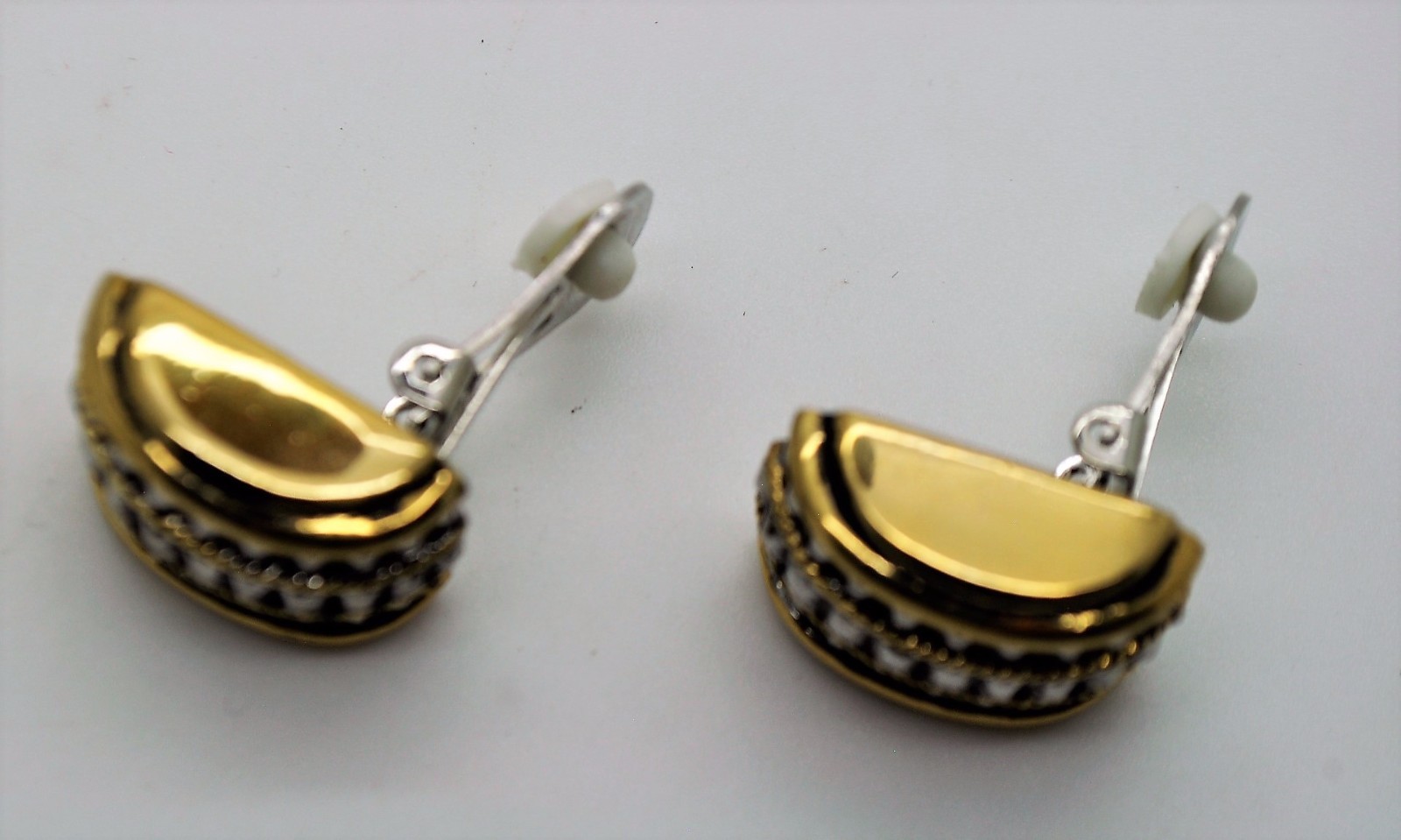 A-23 Unique & Chic CLASSIC Designer Style Two tone Clip Fashion Jewelry Earrings
