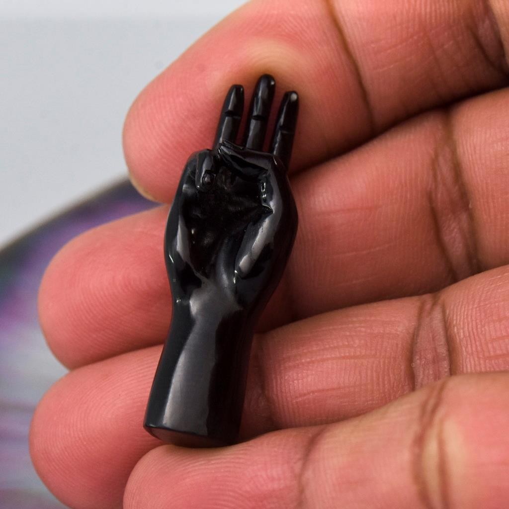 Black Bovine Horn Three-Finger Salute Hand Gesture Carved Jewelry Supply 2.59g