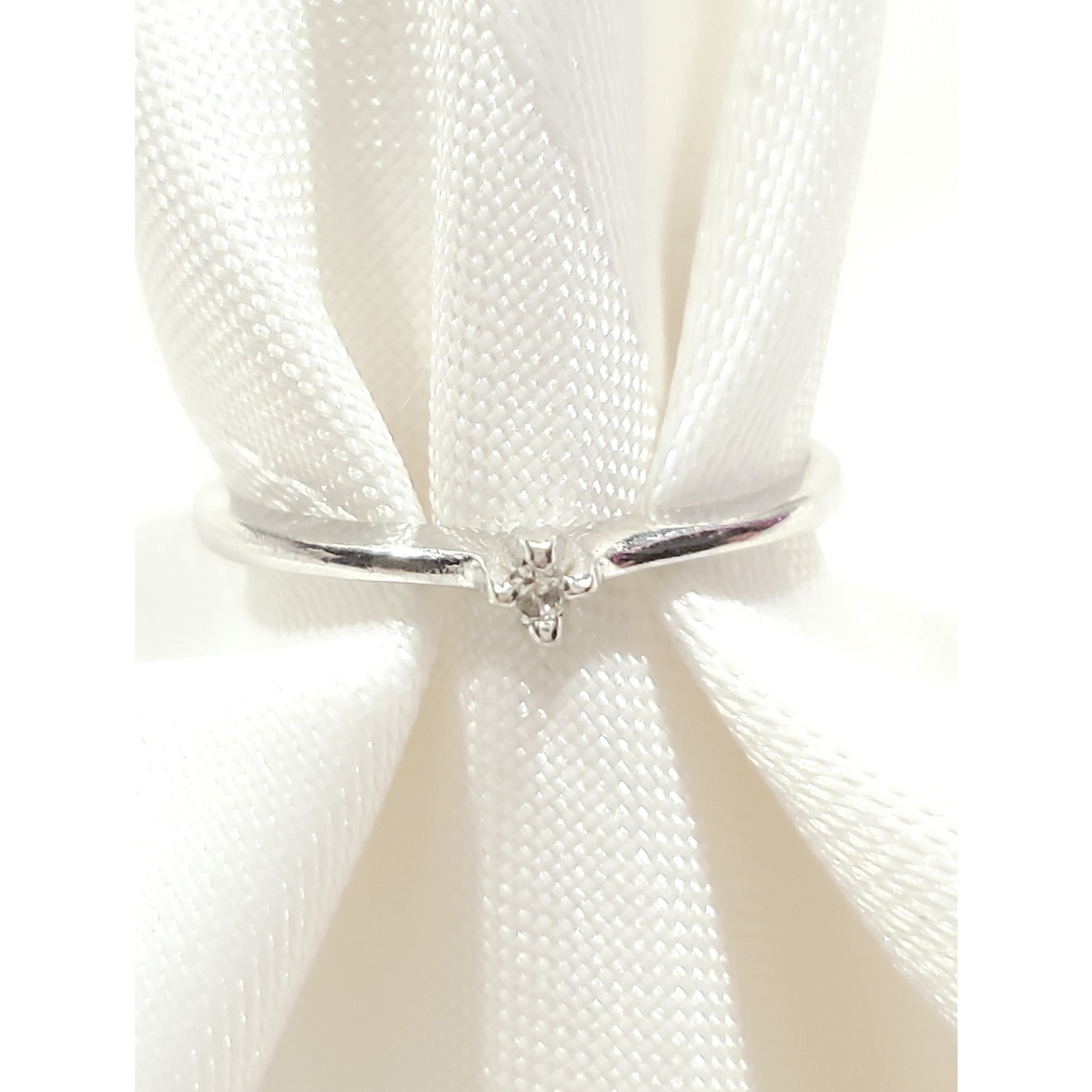 10K Solid White Gold Classic Band Diamond Minimalist Design Style Ring Sz 6 1/4