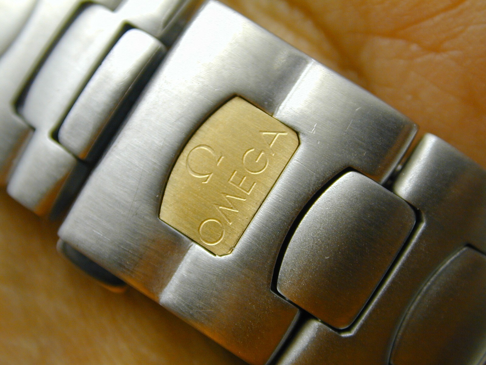 OMEGA SEAMASTER 18K AND STAINLESS STEEL AS PICTURED