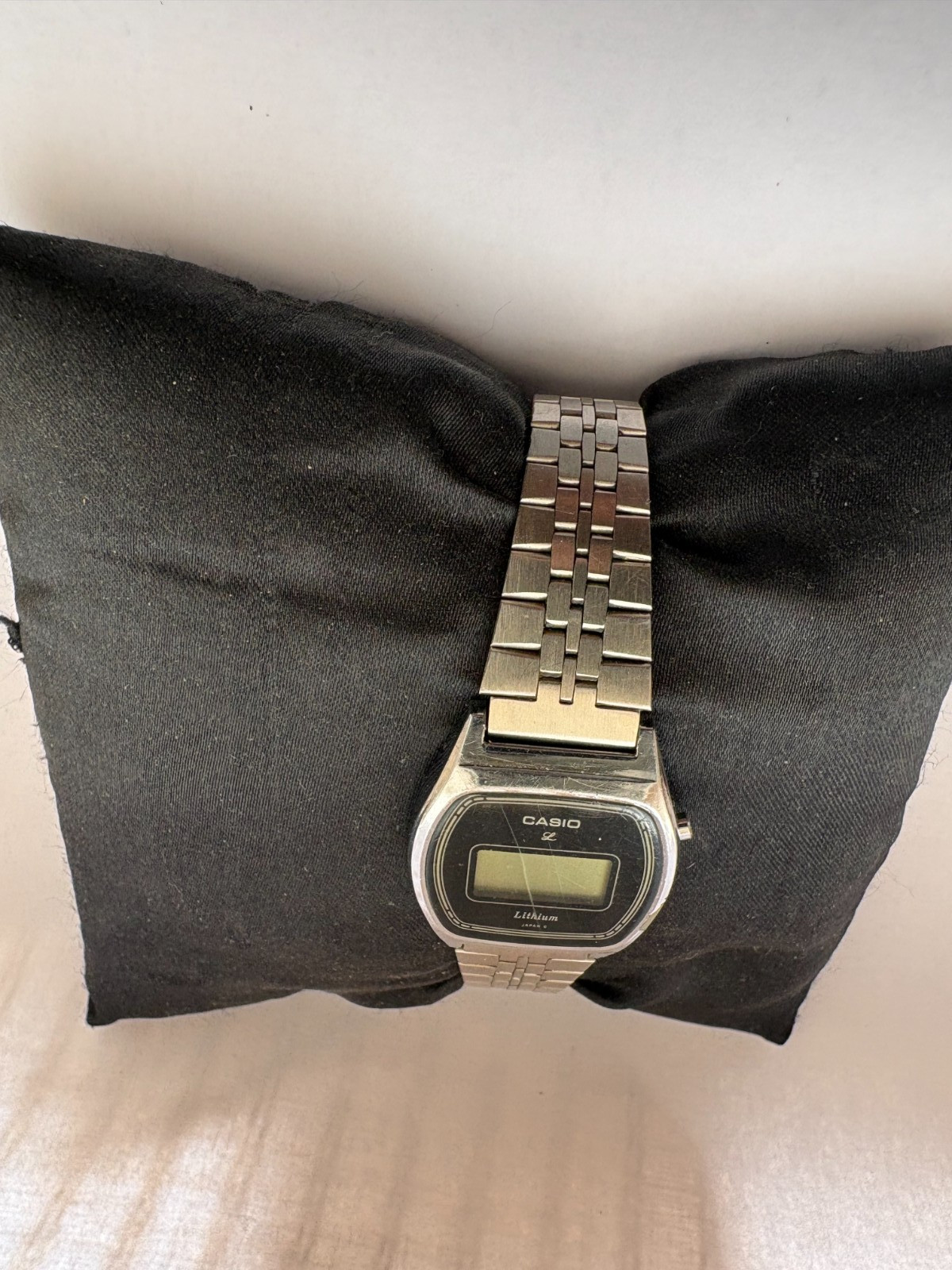 Casio Watch 192 LB320 Womens Retro Collection Digital NOT WORKING