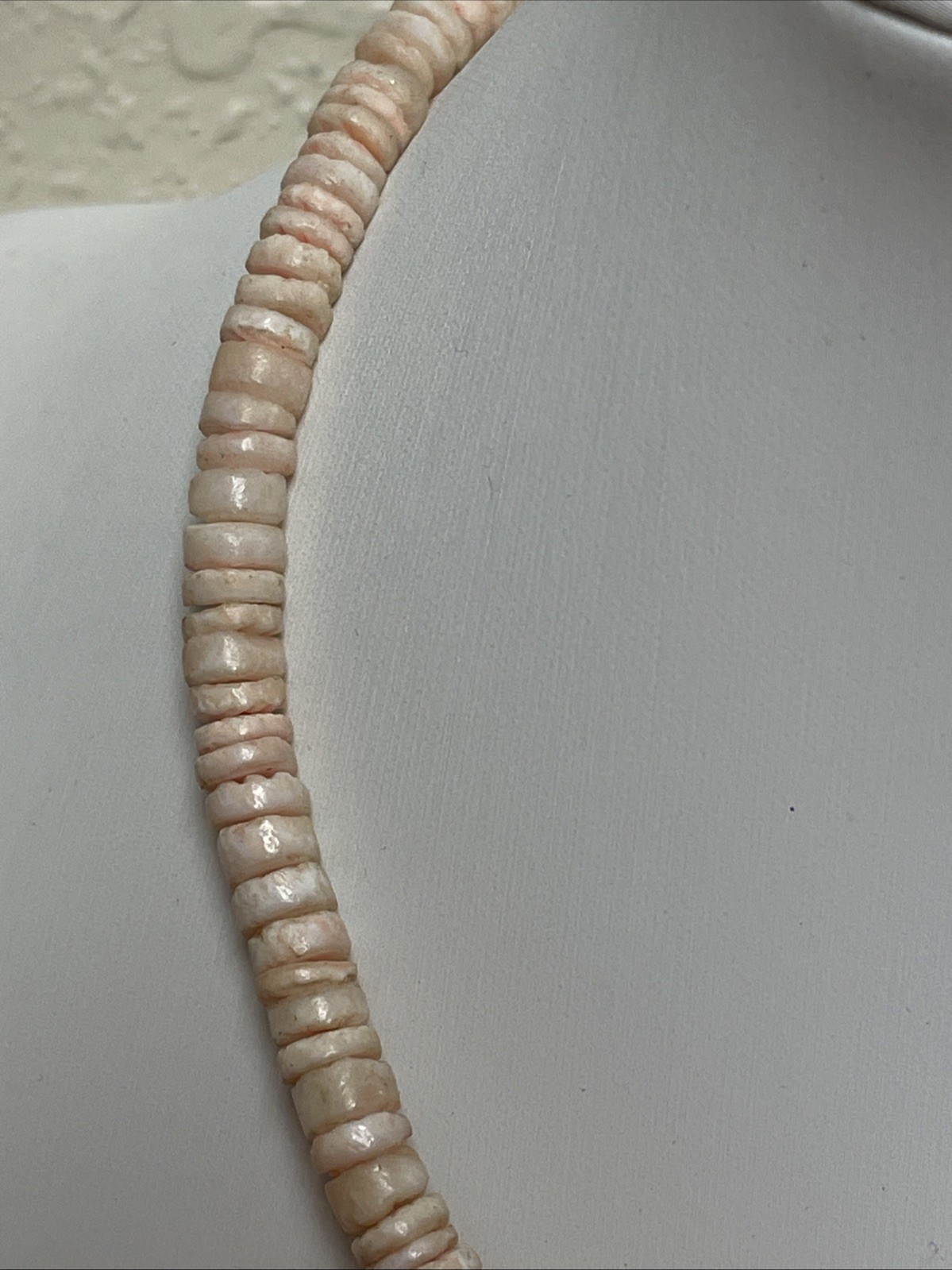 Vtg Hawaiian Surfer Peach Puka Shell Bead Necklace Barrel Clasp 15” Approx 5 mm