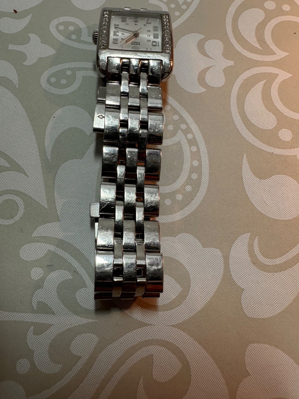 Victorinox Swiss Army Alliance Watch Silvertone Sapphire Crystal AS IS