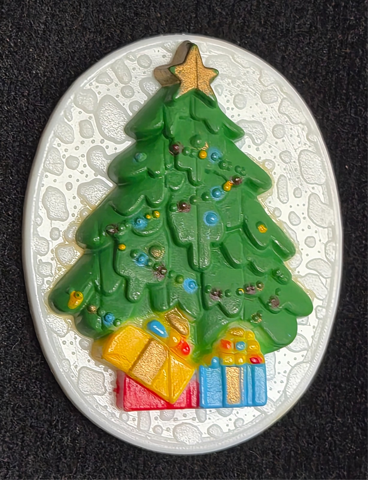 Vintage 80’s Hong Kong Festive Christmas Tree Holiday Pin / Brooch