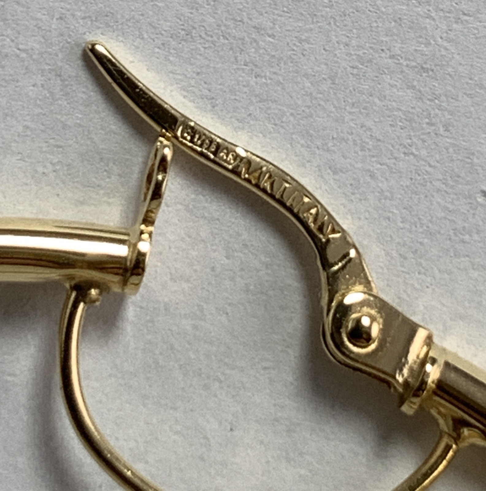 Vintage 14KT Yellow Gold Tube Hoop Earrings 2.25″ by 2mm 2.5+ grams AS IS DENTS