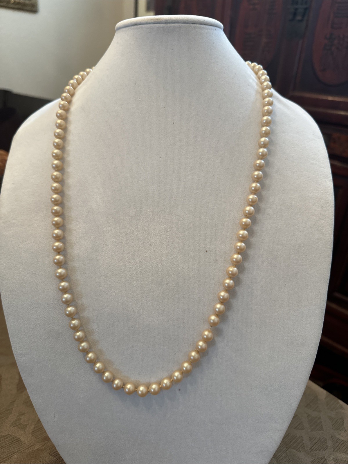 Classic Single Strand Pearl Necklace Cream Champagne Round Beaded Vintage Style
