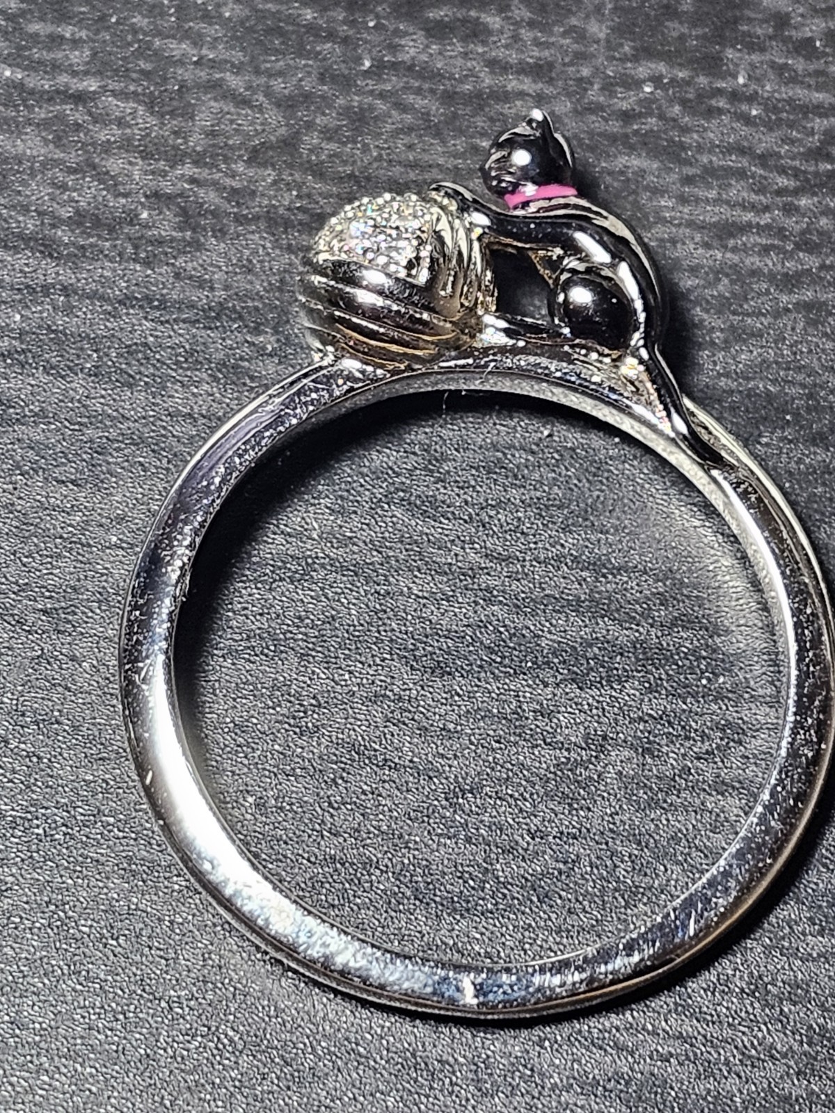 Silver Ring Cat Playing With Ball Of Yarn. Ring Size 8. 925