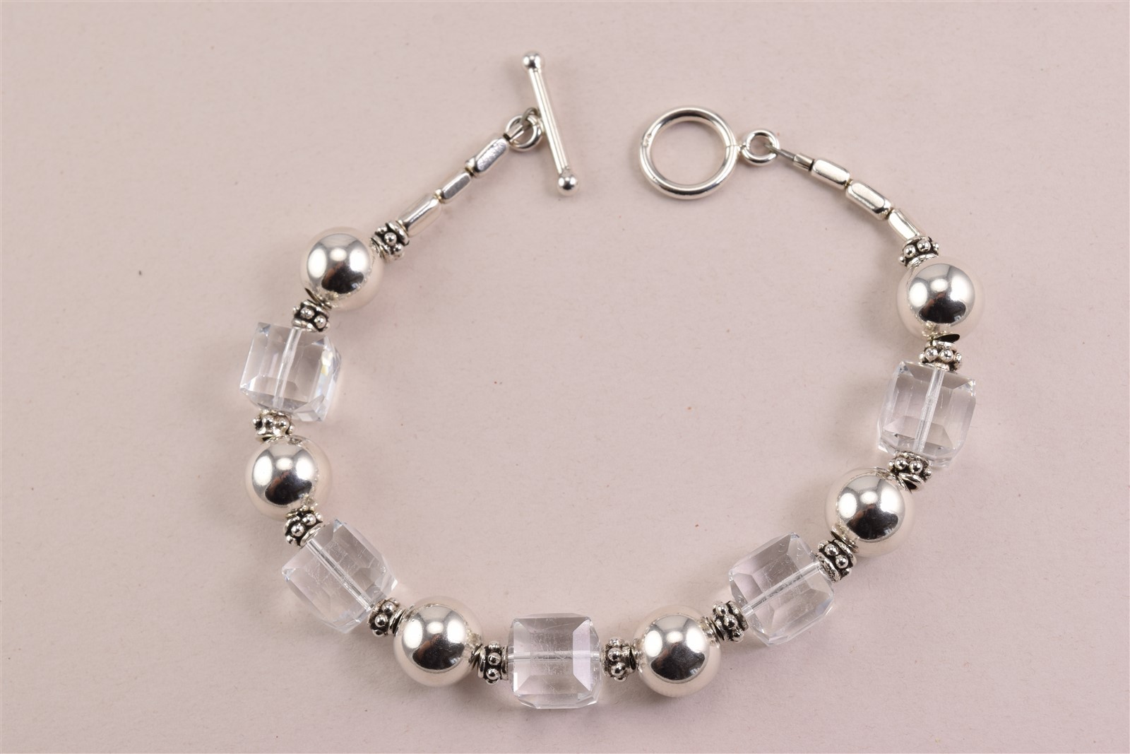 Sterling Silver Hexed Glass & Polished Beads Toggle Bracelet 24g 8.25″