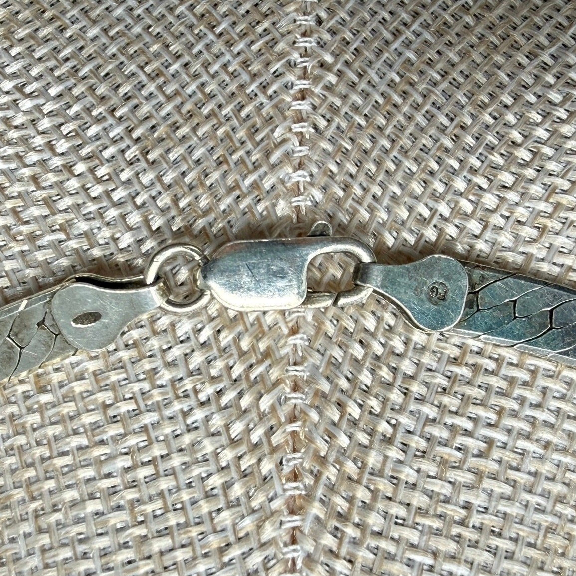 Vintage 925 Italy Sterling Silver Herringbone Chain Necklace 18″ 28g 5mm