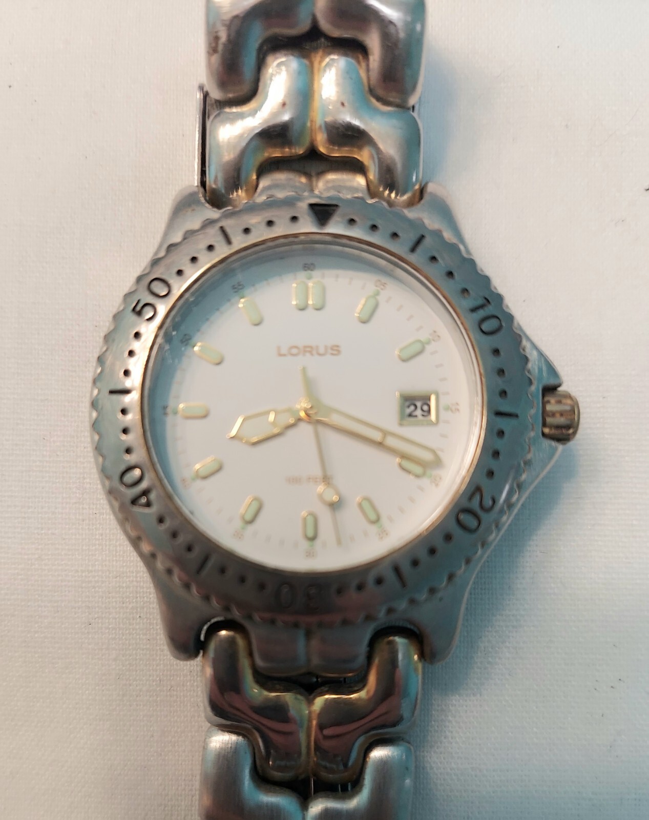 Lorus 100 Feet Water Resistant Men’s Silver Tone Watch