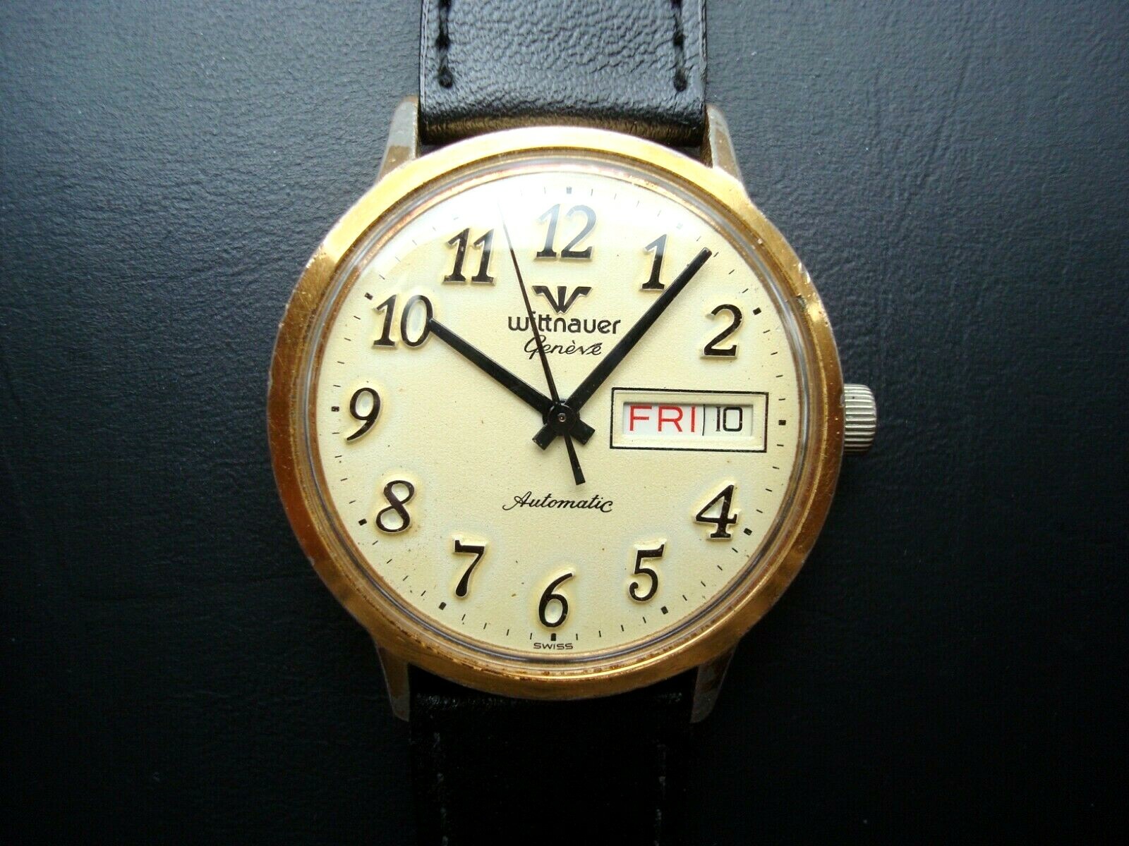 WITTNAUER GENEVE MENS AUTOMATIC WATCH 17j. ETA 2879 DAY DATE Quick Set Near Mint