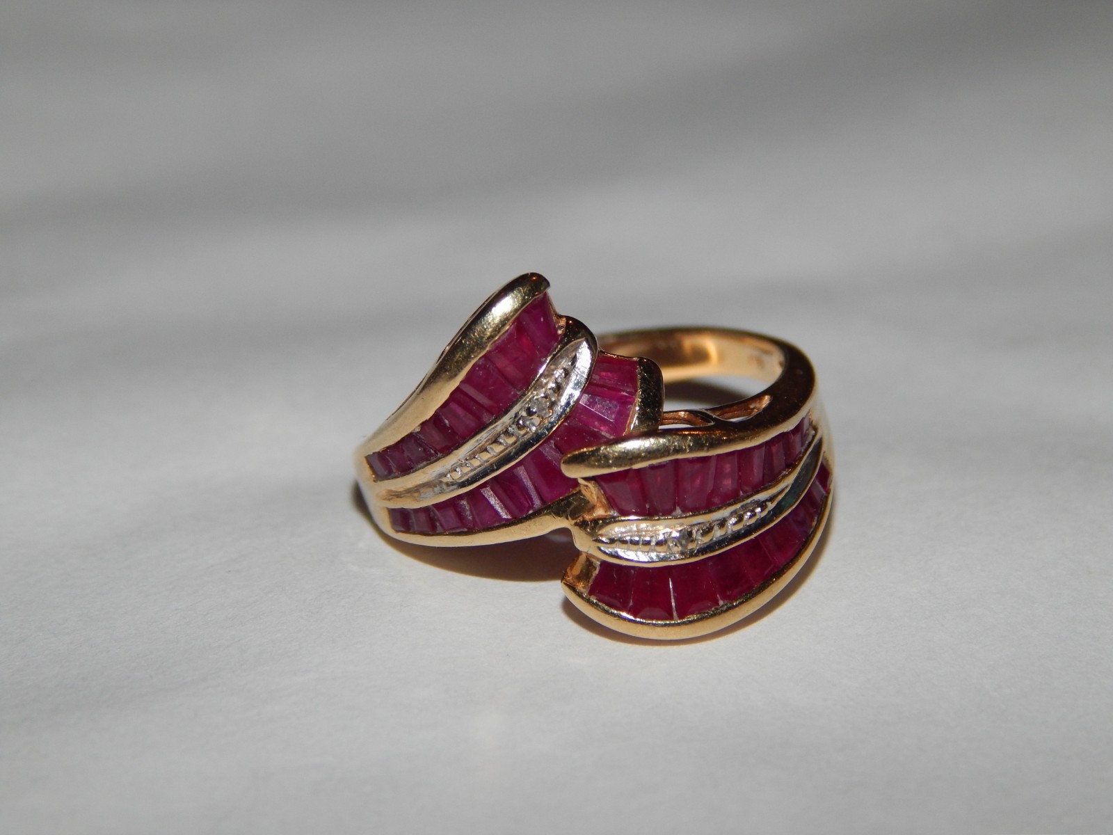 14K YELLOW GOLD 1.00 TCW RUBY CHANNEL 6/10th INCH WIDE BAND RING SIZE 8