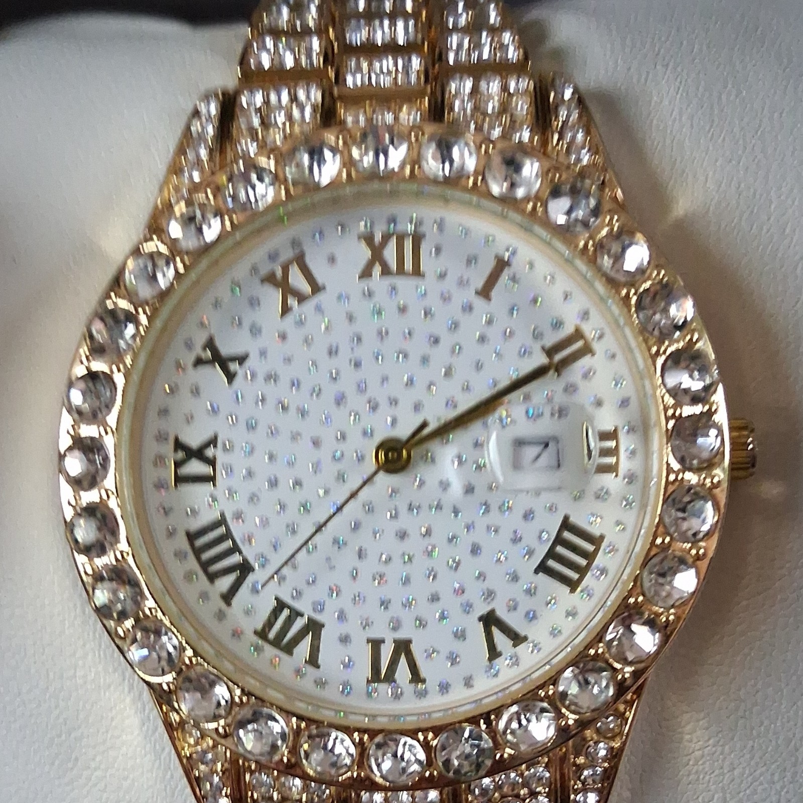 Charles Raymond Gold Tone Roman Dial Quartz Date Crystal Bezel Watch w/ Box