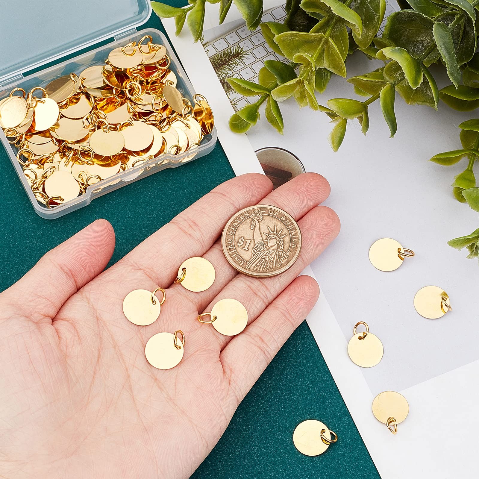SUPERFINDINGS 100Pcs Brass Stamping 12mm (diameter), 0.25mm (thickness), Gold
